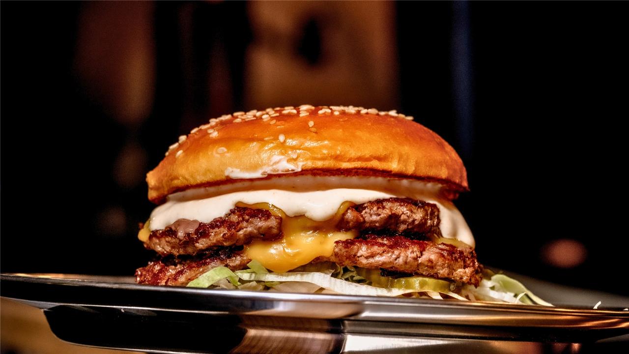 The cover image for the company: Fat Pickle Burgers