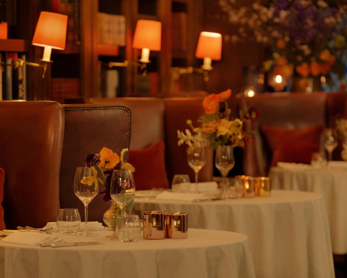 Reserve a Table in the Drawing Room Online