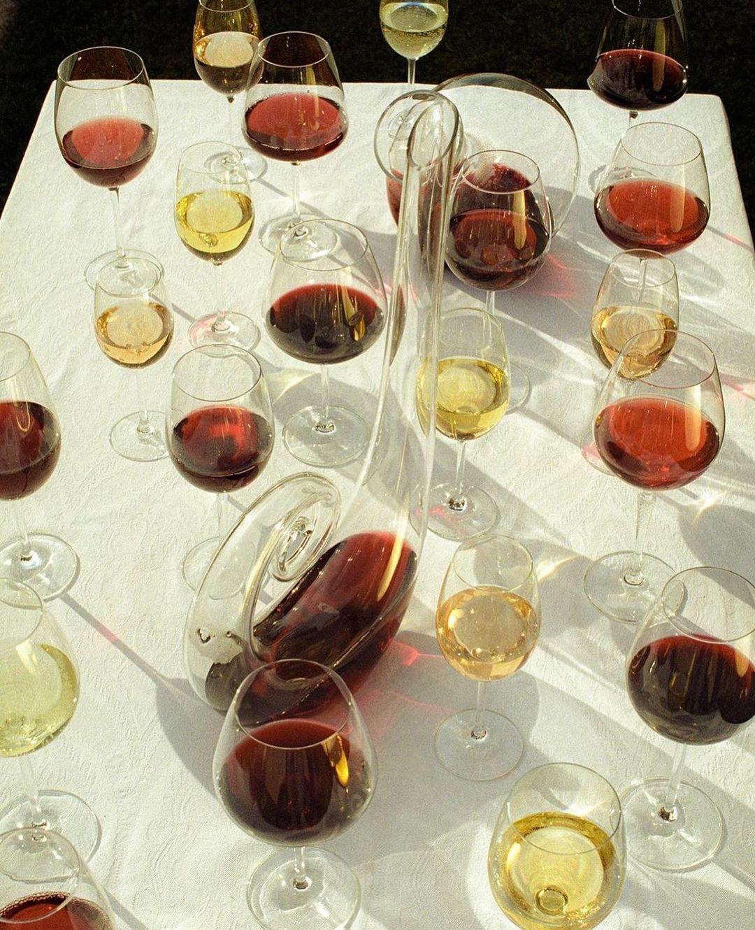 LF WINE CLUB W/ EMMA FARRELLY
