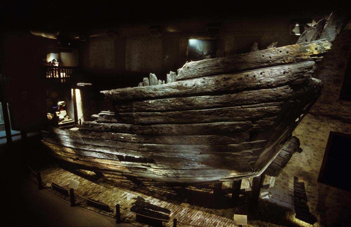 THE WAM LECTURES: SHIPWRECKS