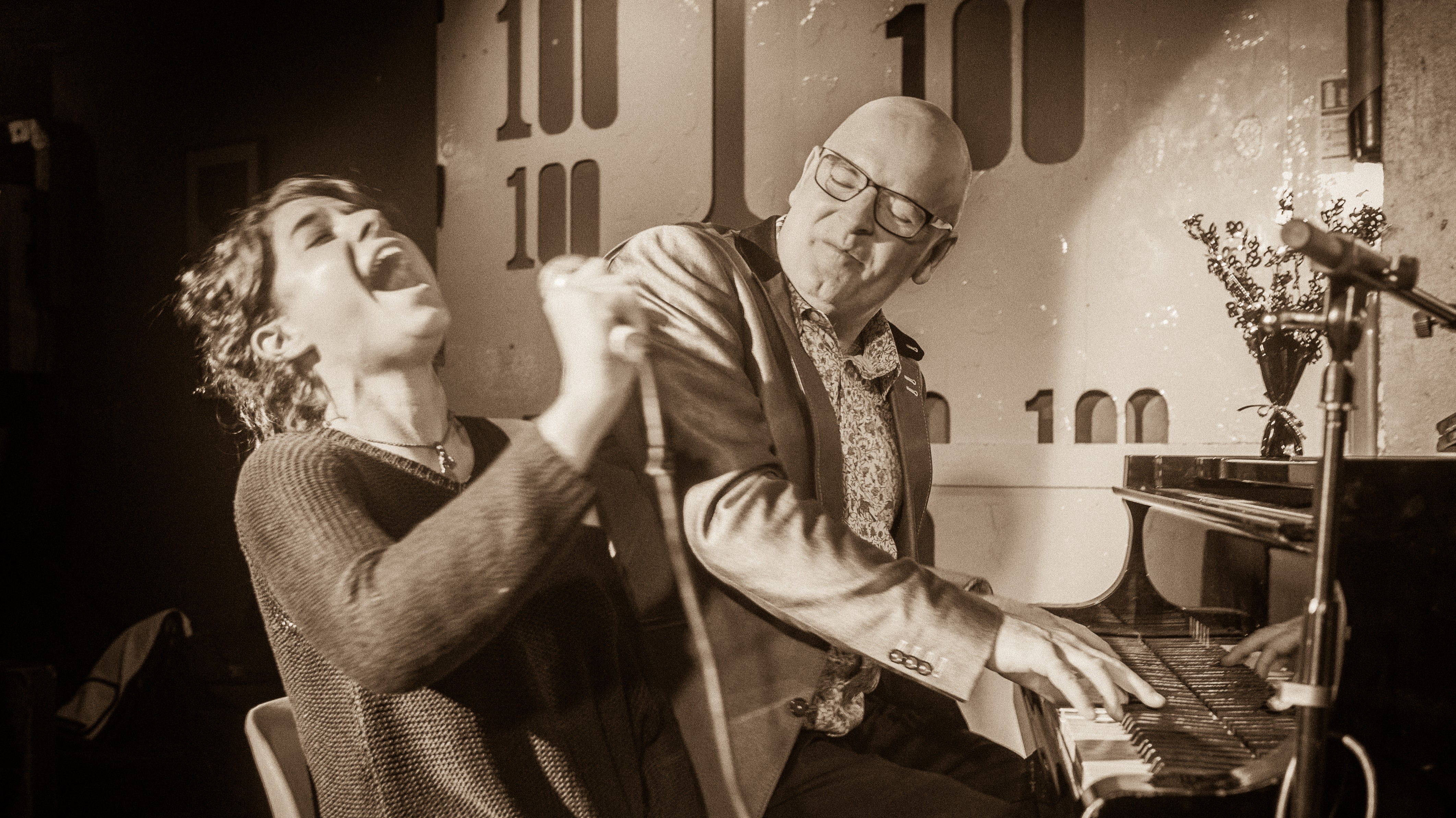 Joe Thompson and Jessie Buckley